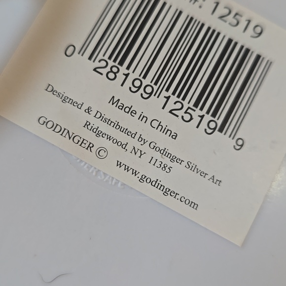 New Godinger Set of Four Eric Carle's Hungry Caterpillar Melamine Plates - Picture 4 of 6